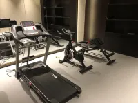 Mid-Level Hotel - Gym