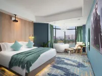 Ruobilin High view of the river Hotel Çangşa otelleri