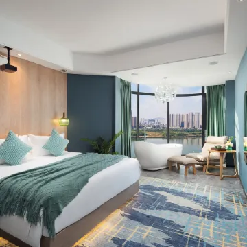 Ruobilin High view of the river Hotel