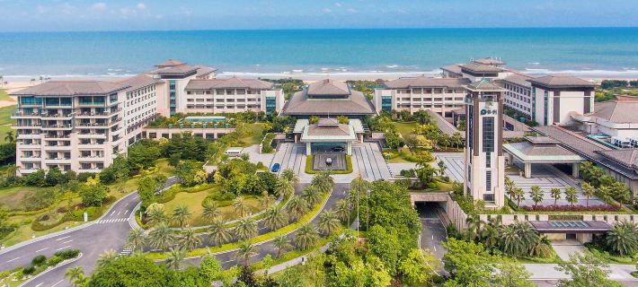 คราวน์ พลาซา เฮลลิ่ง ไอส์แลนด์ โรงแรมในหยางเจียง