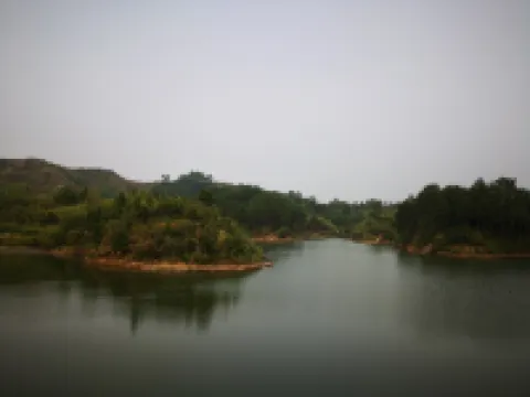 Yueyang County Zhang Guying Homestay