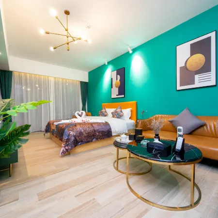 Xinglun International Apartment (Foshan Meidi Wuhu Shop)