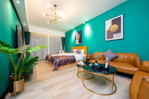 Xinglun International Apartment (Foshan Meidi Wuhu Shop)