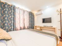 途窝假日酒店(南宁火车站店) - 简约拾光大床房