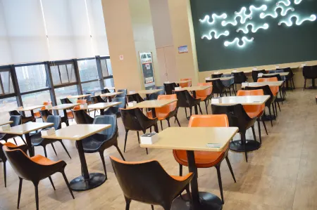 Grape Hotel(Jurong Wanda Mall Store)