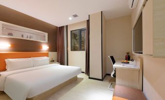 7 Days of Excellence Hotel (Shenzhen Airport T3 Terminal)