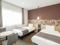M’s Hotel Sanjo Wakoku Hotels near محطة هيجاشياما