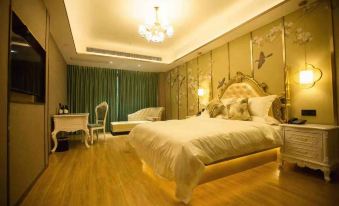 Orange Light Luxury Hotel (Qidong High-speed Railway Station Business & Trade City Branch)