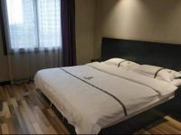 速8酒店(大连西安路店) - 标准大床房