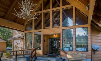 Nisqually Lodge