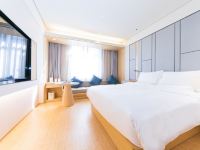全季酒店(上海体育场店) - 零压-高级大床房