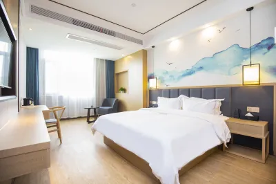Qingmu Platinum Hotel (Danyang High-Speed Railway Station Wuyue Plaza) Hotel dekat Ming and Qing Dynasties Stone Archway