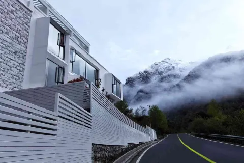 Guanyue Hotel