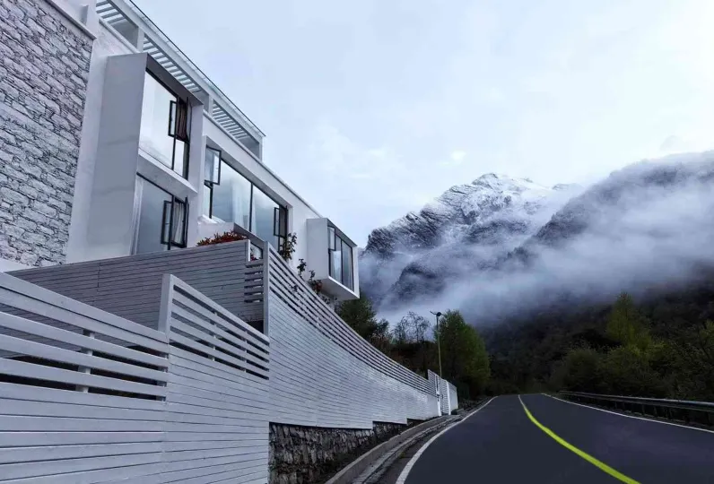 Guanyue Hotel