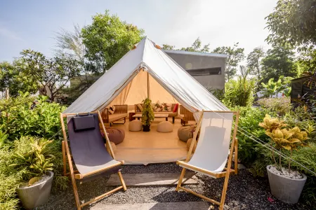 Roost Glamping