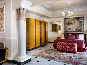 Baglioni Hotel Carlton – the Leading Hotels of the World