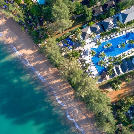 X10 Khaolak Resort Отели рядом с достопримечательностью «Мемориал Цунами»