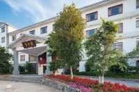Wanlv Lake · Wanlvgu · Baiziwei Hotel