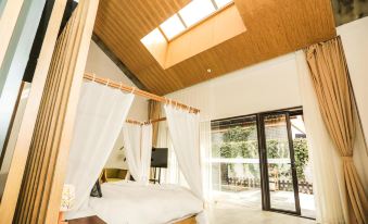 Shuimo Nianhua Hot Spring Hostel