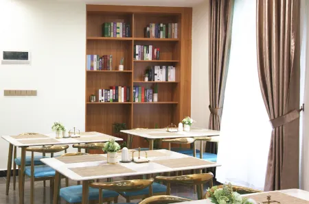 Xinxing Henghui Royal Hotel