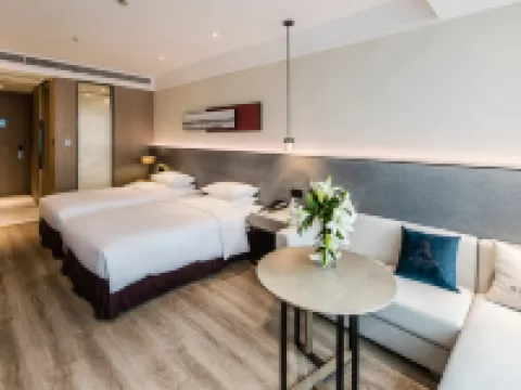 Suning Yayue Hotel (Zhangjiagang Pedestrian Street Manbatt Square) Hotels in Zhangjiagang