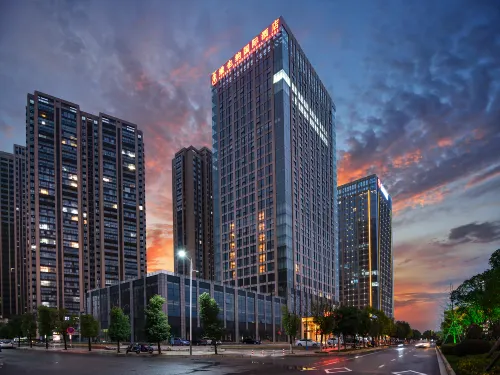 Vienna International Hotel (Jiujiang Bali Lake Sports Center) - 3 stjerner