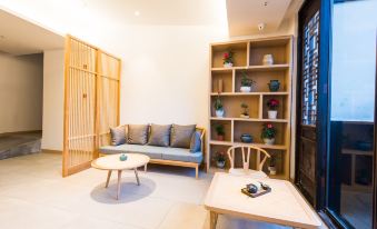 Xitang Joy Lake Homestay (Kunming Sunac Dianchi Houhai Store)