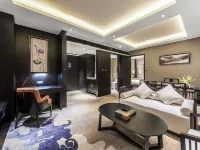 Rezen Dong Hotel (Chengdu Chunxi Road Tianfu Square) Hotels near Tianfu Square