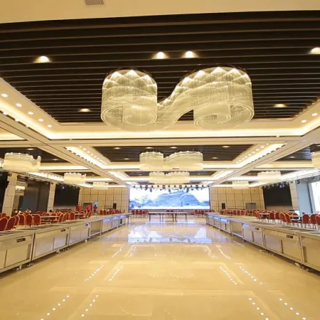 Yanlu·Huangling Hotel
