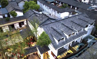 Qingcheng Mountain Street ancient town Joy Hotel. Time Flowers. Scenic Center Pedestrian Street Shop