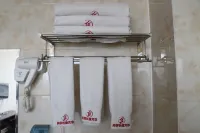 Home Inn Huaying Hotel (Cixian Expressway Crossing)