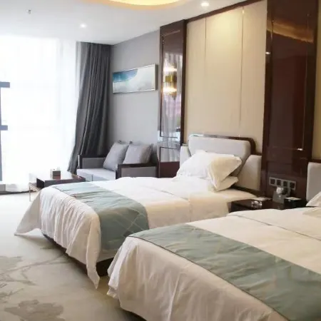 Yilianghuihao Holiday Inn Отели в г. Илян