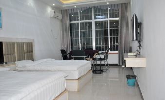 Luoshan Lingyuan Business Hotel