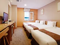 Hotel Skypark Myeongdong 3 Hotels near Yagsuam
