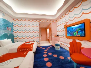 Fuxian Lake Dolphin Bay Hotel (Cambrian Town Flagship Store)
