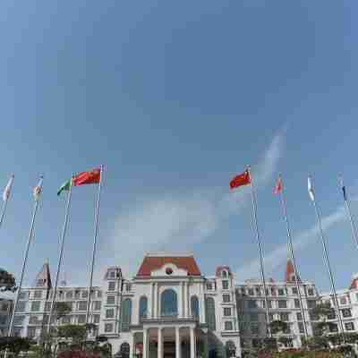 Zhongzhou Huading Hote (Sanmenxia Gaoyangshan) Hotel Exterior