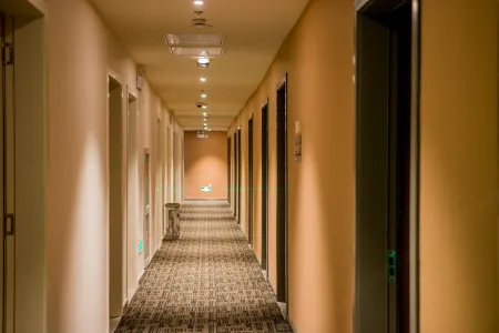 Pod Choice (Taicang Liuhe Old Town) Отели рядом с достопримечательностью «Yangtze Estuary Tourist Resort in Taicang, Jiangsu Province»