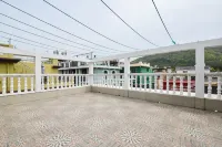 Shengshi Huayuan Guesthouse Hotels near Jihu Beach
