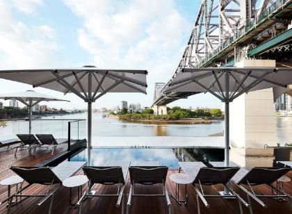 藝術系列凡陶佐飯店