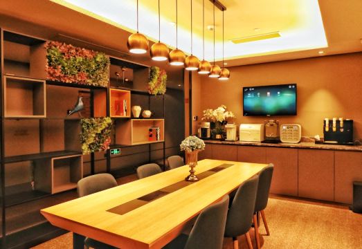 루자상뤼 호텔 주변 전경