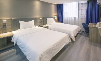 7 Premium Hotel(Xingyi Pingdong Avenue)