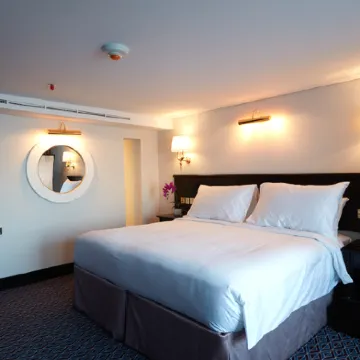 Queen Elizabeth 2 Hotel