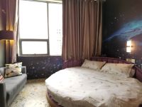 来宾舒尚酒店 - 星际钢管圆床房