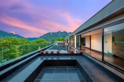 Qingshan Bishui Resort Hotel Hotel in zona Baiyang Passenger Transport Terminal