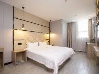 Kaju Hotel (Nanjing Yangtze River Bridge Yuejianglou store) Hotels in der Nähe von Yuejiang Turm