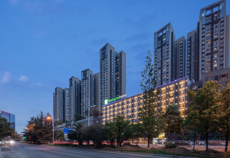 홀리데이 인 익스프레스 구이양 진양 애비뉴, IHG 호텔