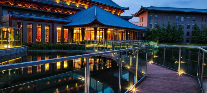 Cloud Hotel & Resort Hotels in Luoping