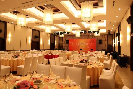 Ramada by Wyndham Suzhou Luzhi Отели рядом с достопримечательностью «Wansheng Rice Merchants»