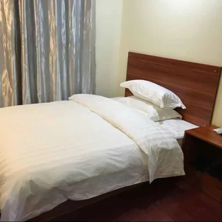 Funan Jinzhuan Business Hotel