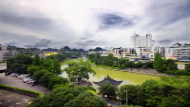 Yeste Hotel (Guilin Railway Station, Xiangbi Mountain, Two Rivers and Four Lakes) Hotels in Guilin